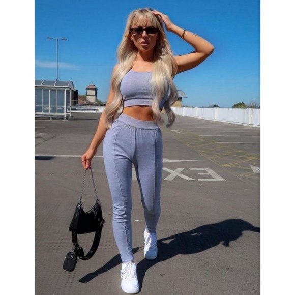 Gray Sleeveless Crop Top and High Waist Leggings Two Piece Set - Picture 9 of 10